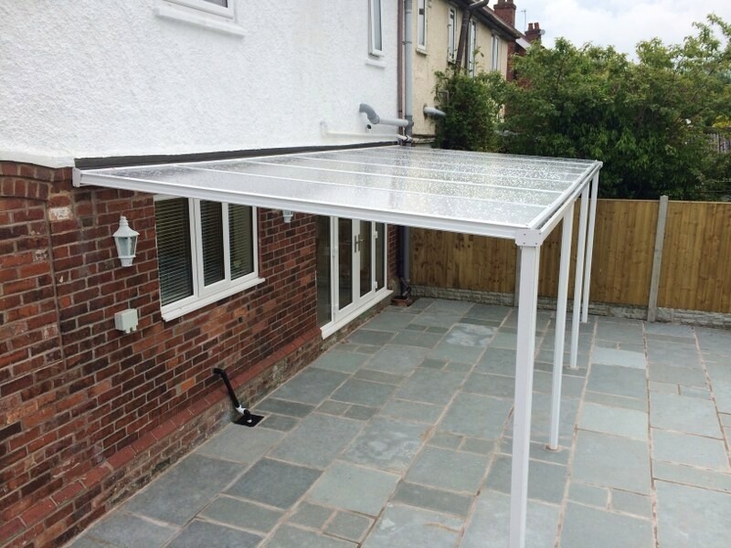 Simplicity 16 - 16mm polycarbonate roof. Ideal for cost effective carports and garden canopies